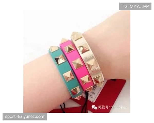 仲满手腕上的表能买我三个月菜钱，我瞬间没话了